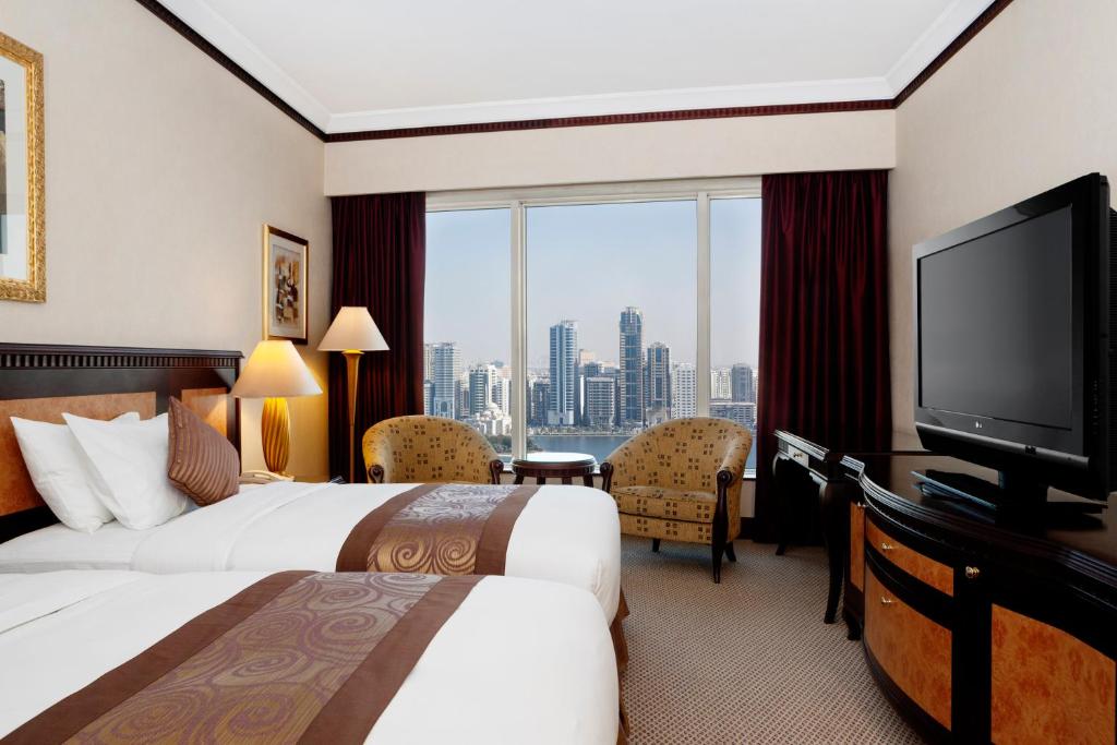 Premium Lagoon King Room